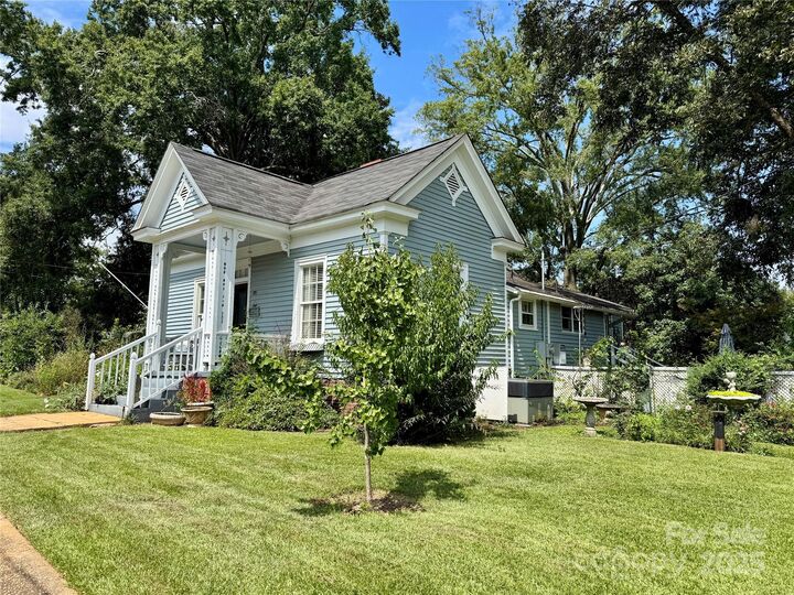 Property Photo: 205 Jefferson Street E SC 29745