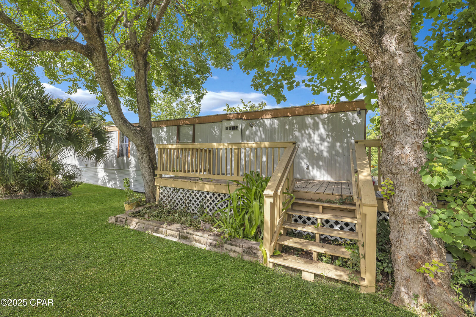Property Photo: 2518 Shady Oak Court FL 32408