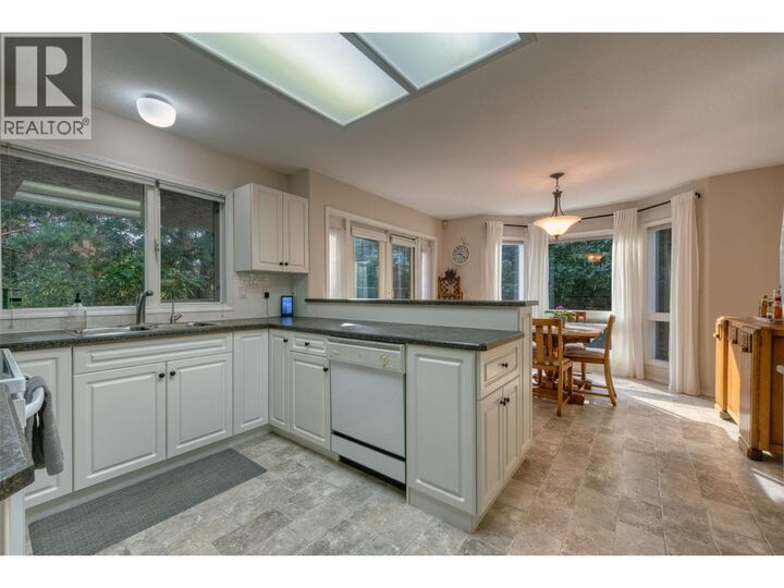 Photo de la propriété:  980 Dilworth Drive 9  BC V1V 1S6 