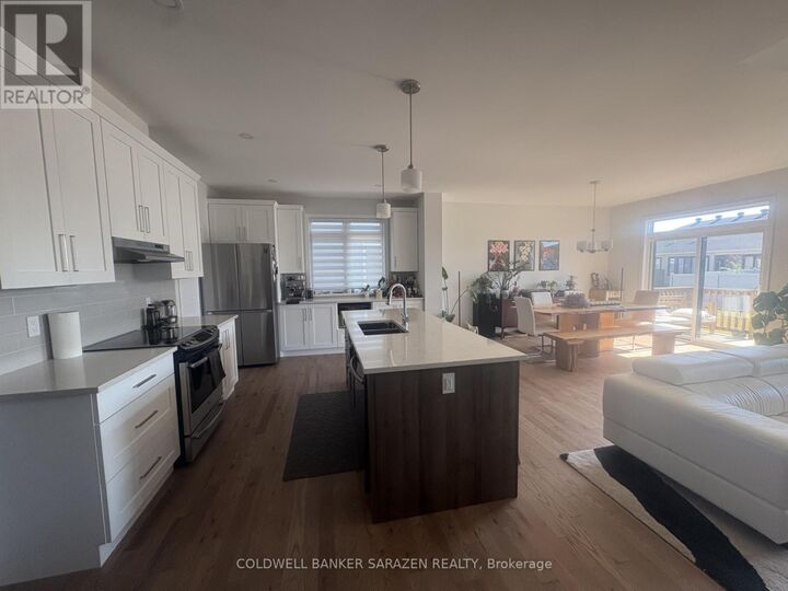 Property Photo:  136 Thomas Street South  ON K7S 0J4 