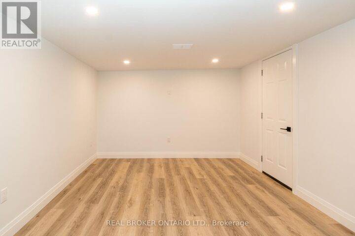 Photo de la propriété: 67 Kingslea Drive Lower ON L8T 3Z8