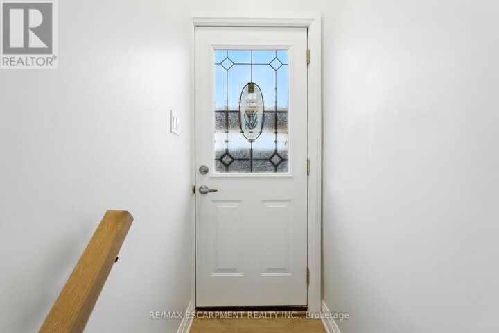 Photo de la propriété: 929 Upper Ottawa Street B ON L8T 3V6