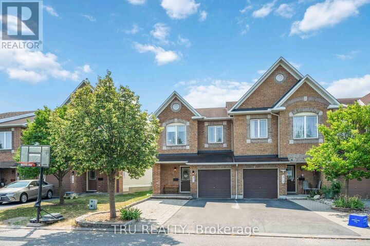 Photo de la propriété:  217 Sorento Street  ON K2J 0B6 