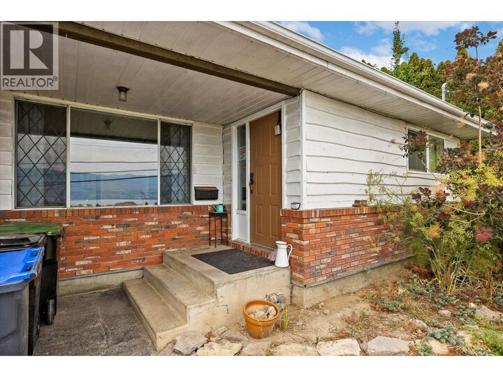 Photo de la propriété:  3278 Boucherie Road  BC V1Z 2H2 