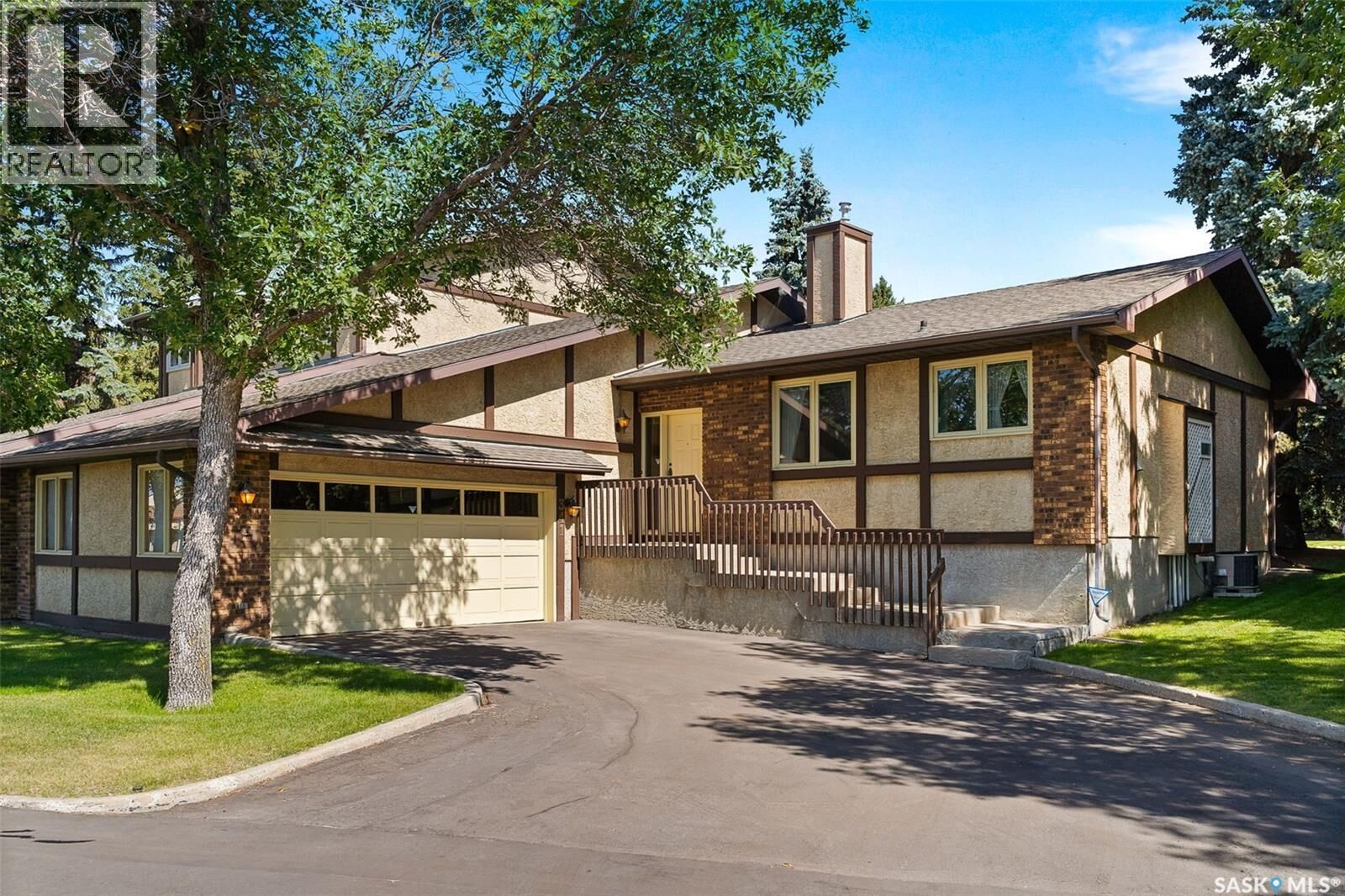 Property Photo:  341 Avon Drive  SK S4V 1L8 