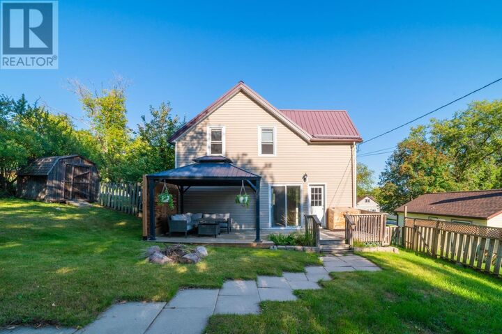 Property Photo: 136 Mellick Avenue ON P9N 3C5