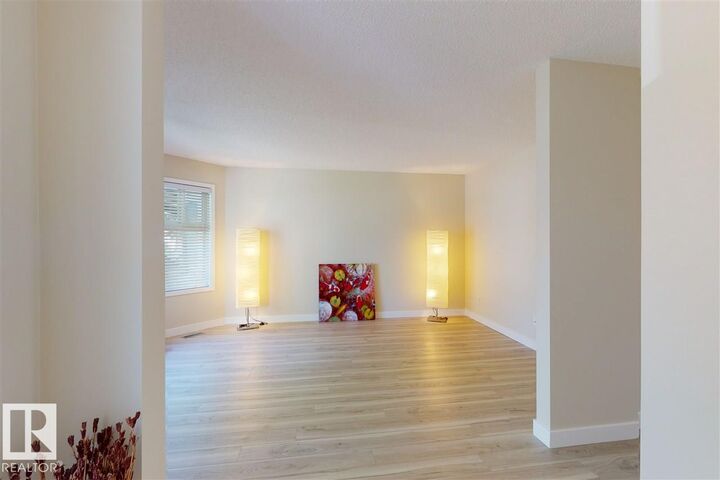 Property Photo: 9607 73 Avenue NW AB T6E 1B3