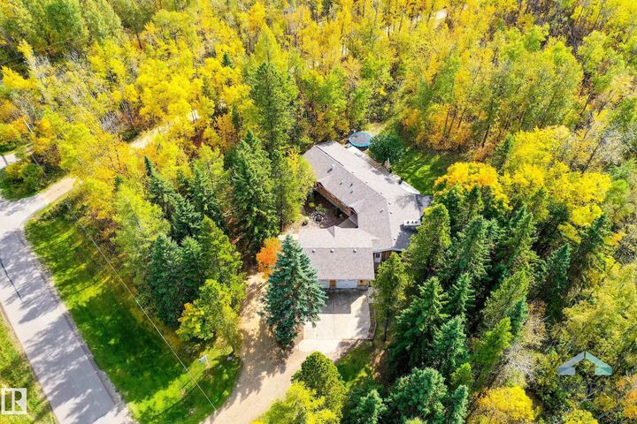 Property Photo:  50450 Rge Road 233 70  AB T4X 0L4 
