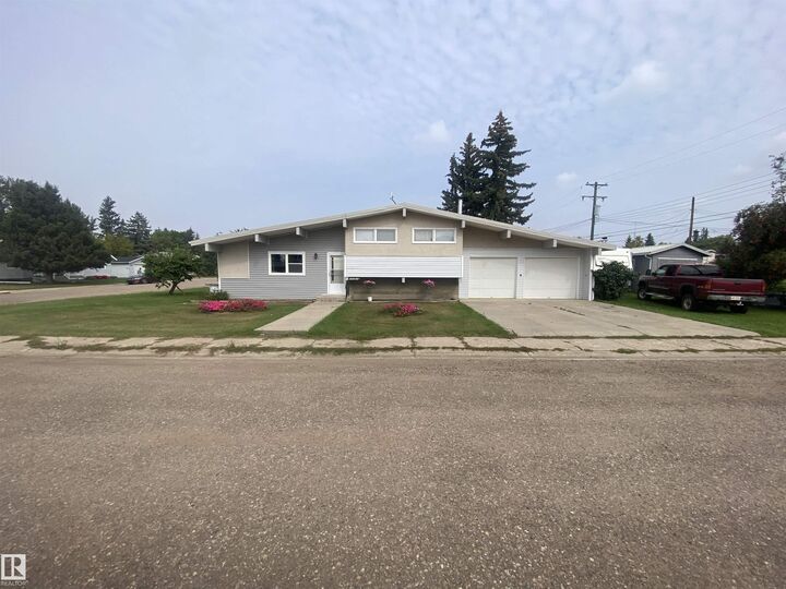 Photo de la propriété: 4702 52 Avenue AB T0B 4K0