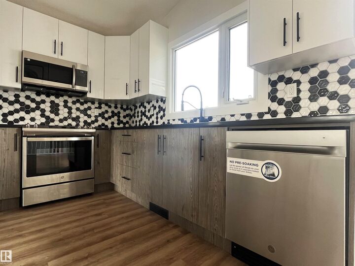 Property Photo: 16307 112 Street NW AB T5X 2B2