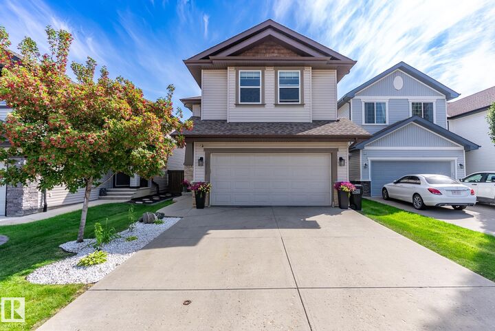 16737 58B Street NW  Edmonton AB T5Y 0N3 photo