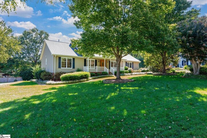 Property Photo: 105 Lombardy Court SC 29681