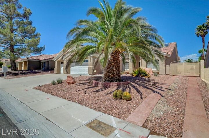 Property Photo: 8208 Ashkum Avenue NV 89149