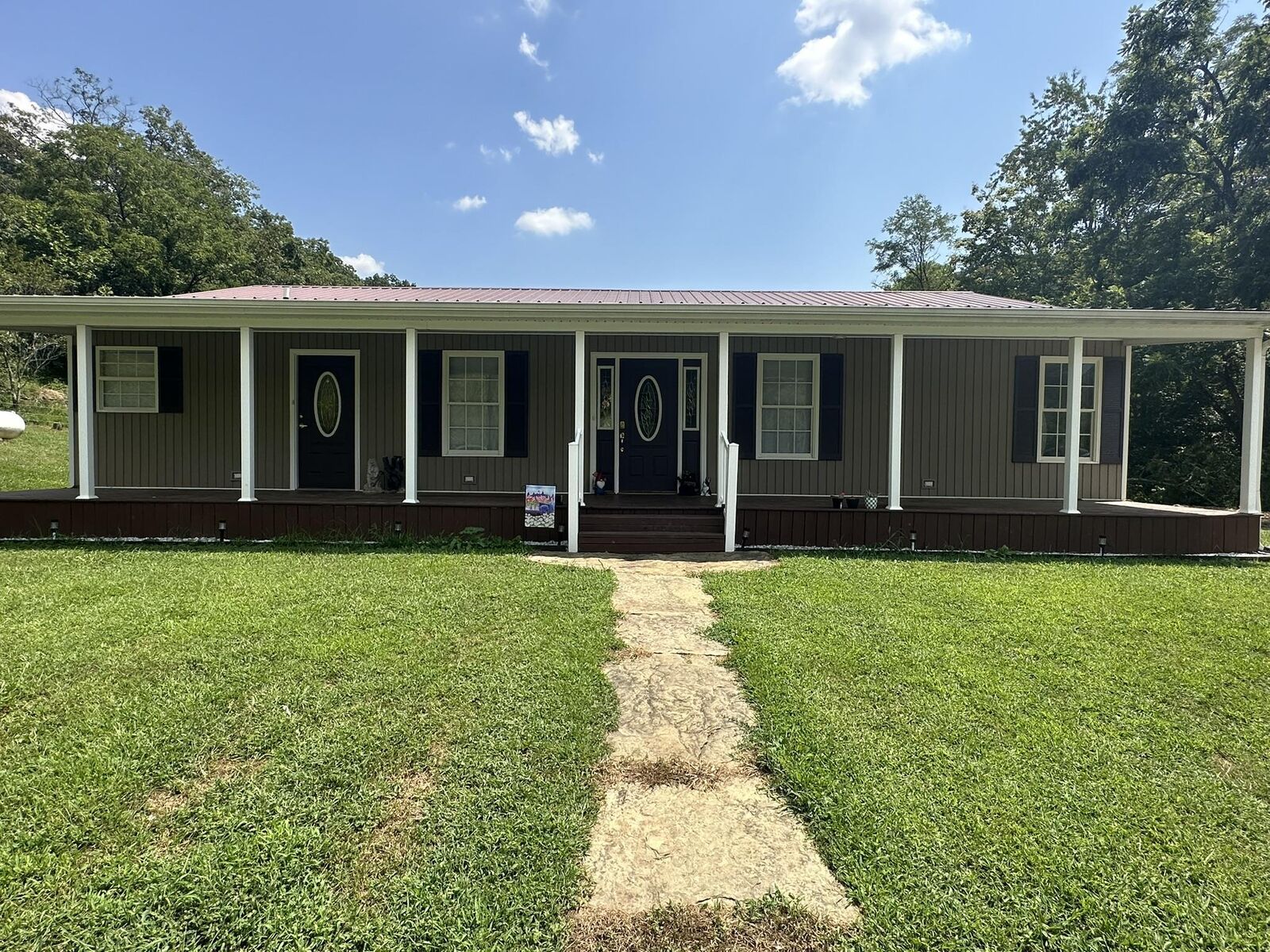 Property Photo: 572 Township Road 145 Ko-4 OH 45638