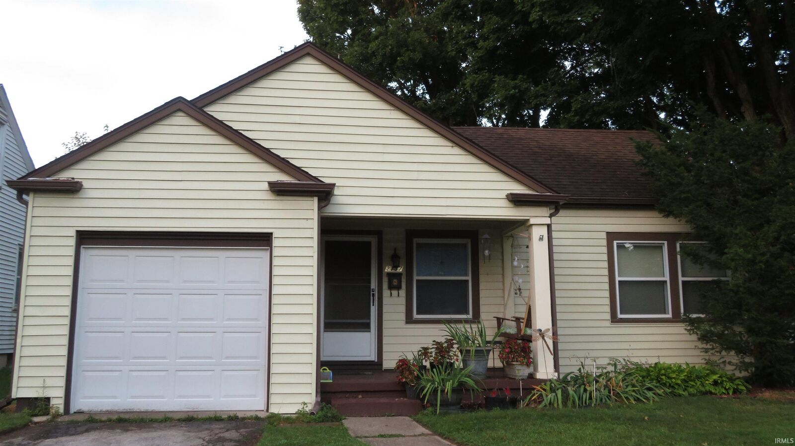 Property Photo:  2137 Owaissa Way  IN 46808 