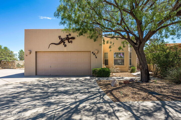 Property Photo: 6814 Alhambra Court NM 88007