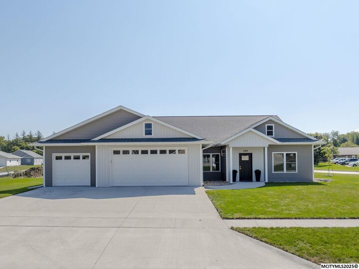 1400 Blake Dr  Clear Lake IA 50428 photo