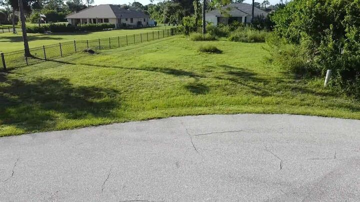 Property Photo:  105 Delway Way  FL 33947 