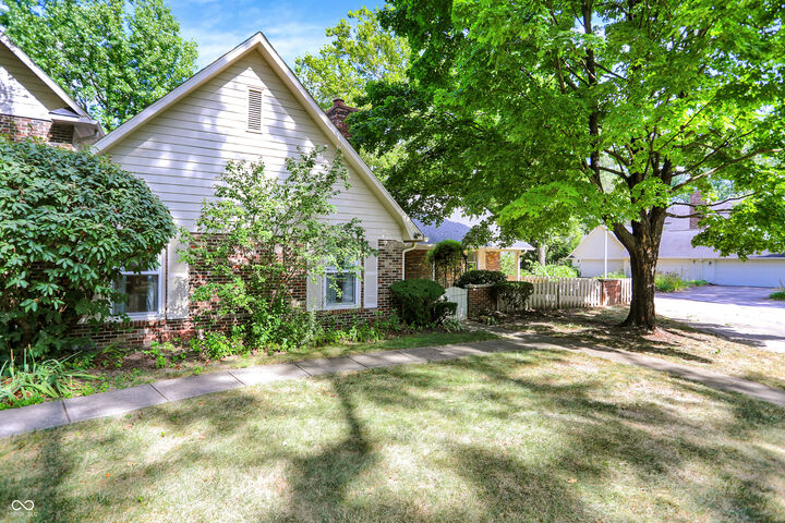 Property Photo: 9110 Waymen Drive IN 46268