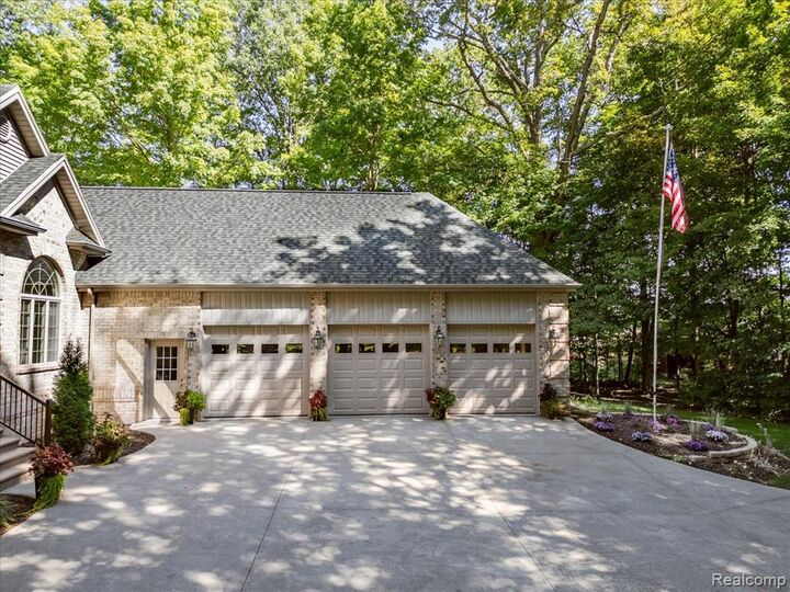 Property Photo: 3421 Vincent Road MI 48049 4442