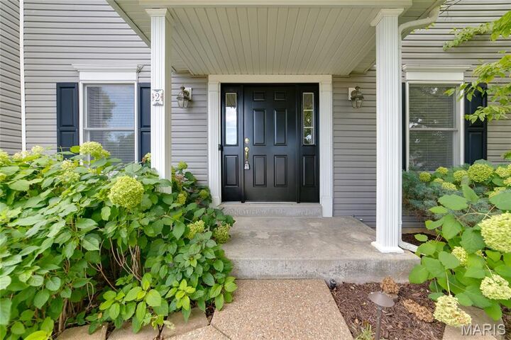 Property Photo:  2 England Circle  MO 63366 