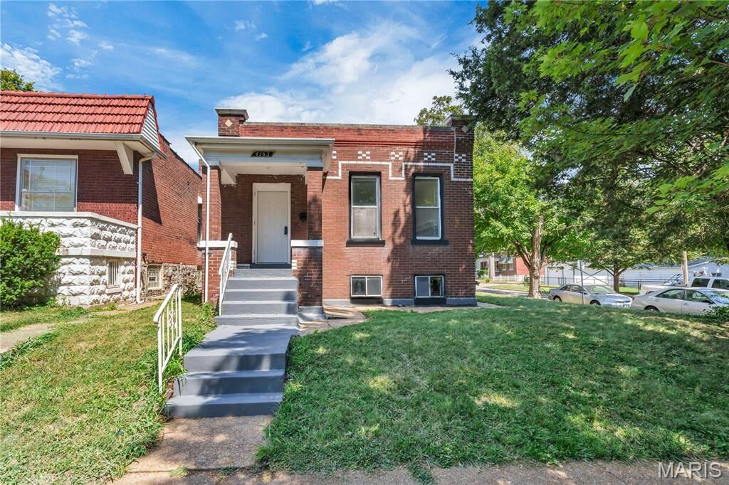 Property Photo: 4163 Walsh Street MO 63116