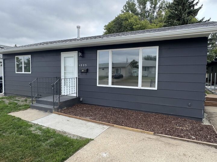 1223 5th St SW  Minot ND 58701 photo