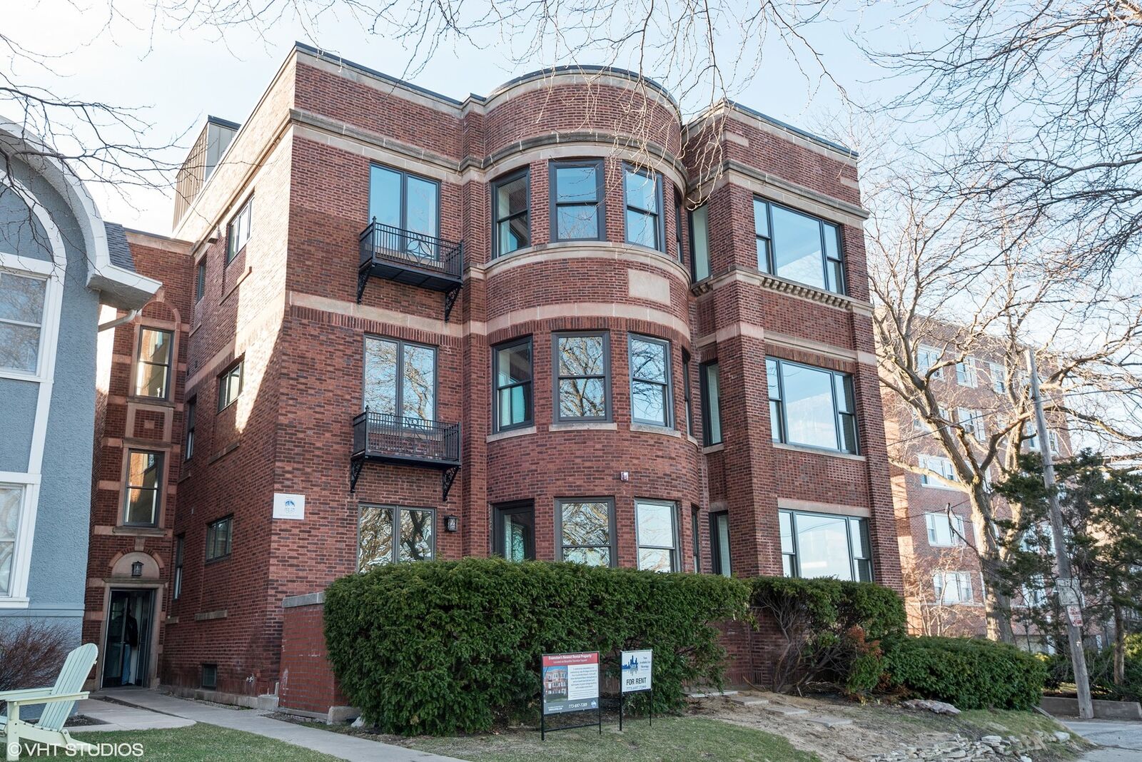 Property Photo:  534 Sheridan Square 202  IL 60202