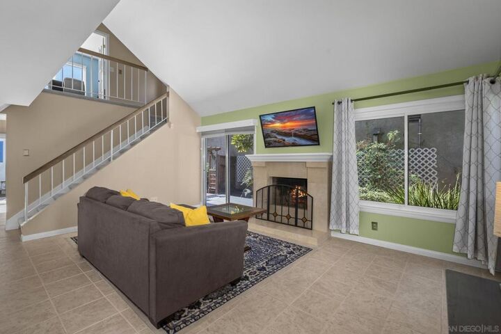 10748 Escobar Dr  San Diego CA 92124 photo