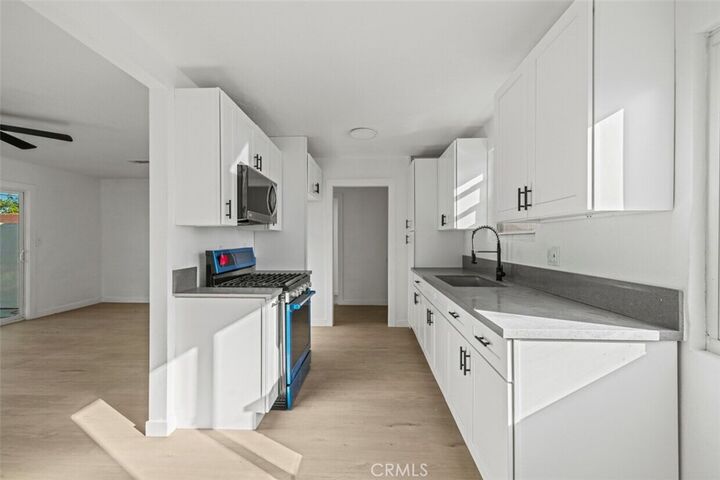 Property Photo:  37815 Robina Avenue  CA 93550 