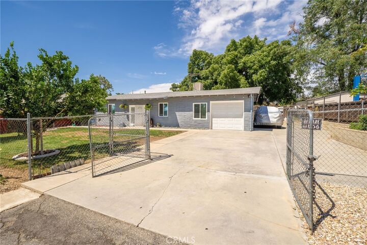 Property Photo: 34988 Acacia Avenue CA 92399