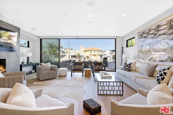 Property Photo: 4106 River Avenue CA 92663