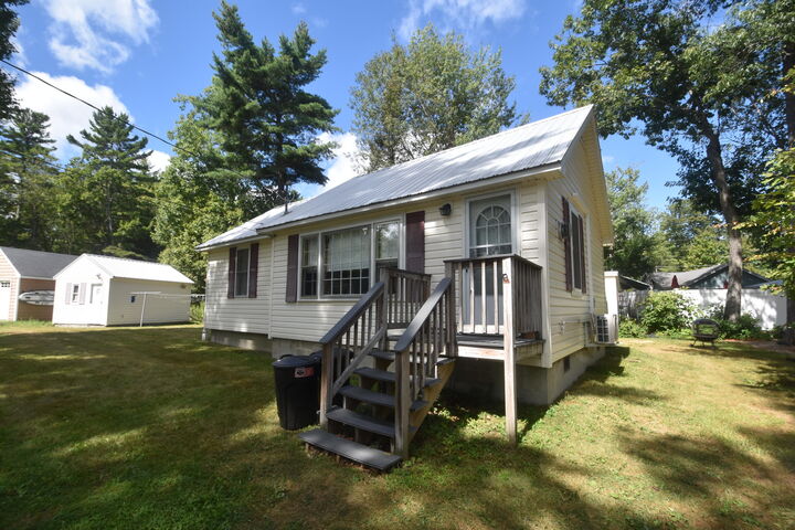 Property Photo:  4 Sarah Lane  ME 04084 