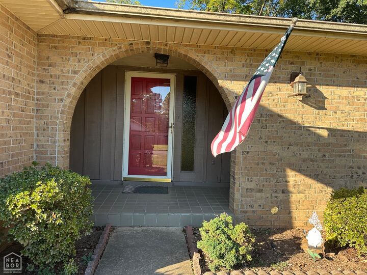 Property Photo:  1128 Eastwood  AR 72927