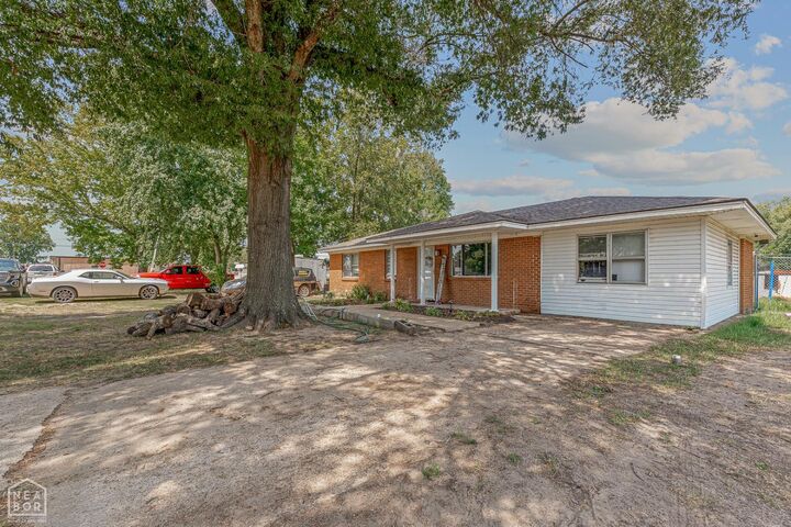 Property Photo:  1112 Estelle Street  AR 72437 