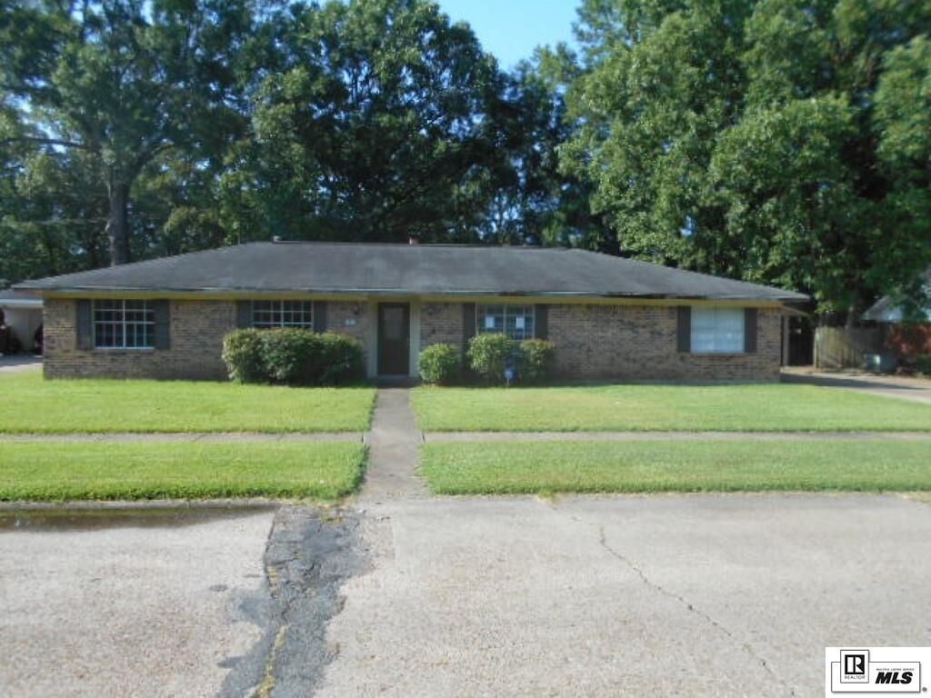 Property Photo: 37 W Elmwood Drive LA 71203