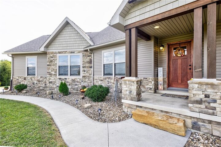 Property Photo: 7518 Linnville Road OH 43056