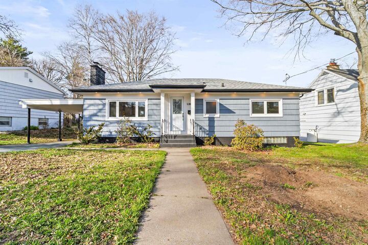 2935 Joseph Howe Drive  Halifax NS B3L 4H1 photo