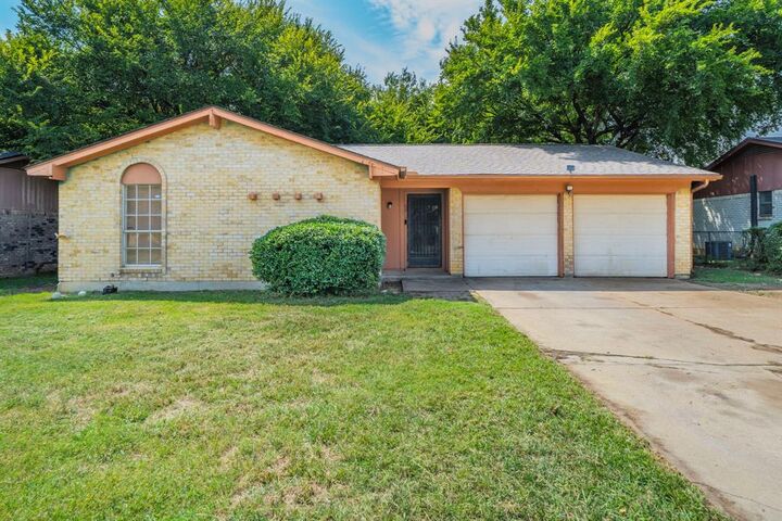Photo de la propriété:  6912 Alma Street  TX 76140 