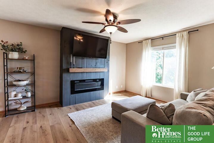 Property Photo:  208 Valley Street  IA 51534 