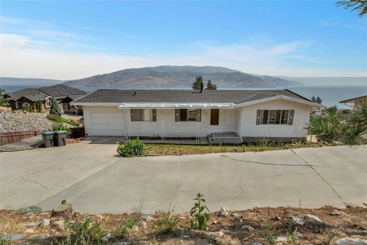 Property Photo: 6501 Sherburn Road BC V0H 1X7