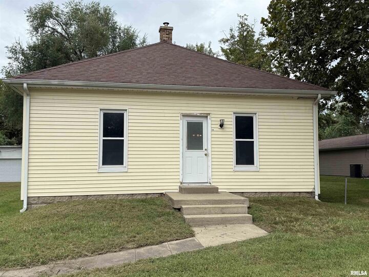 740 E Laurel Avenue  Havana IL 62644 photo