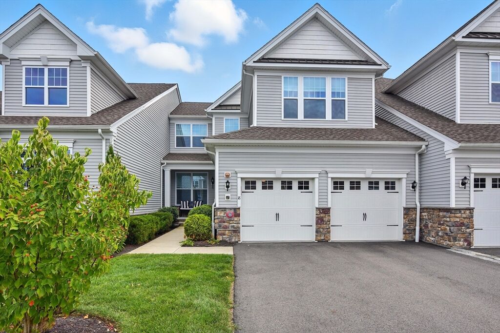 Property Photo:  18 Lansing Way 18  MA 02054 