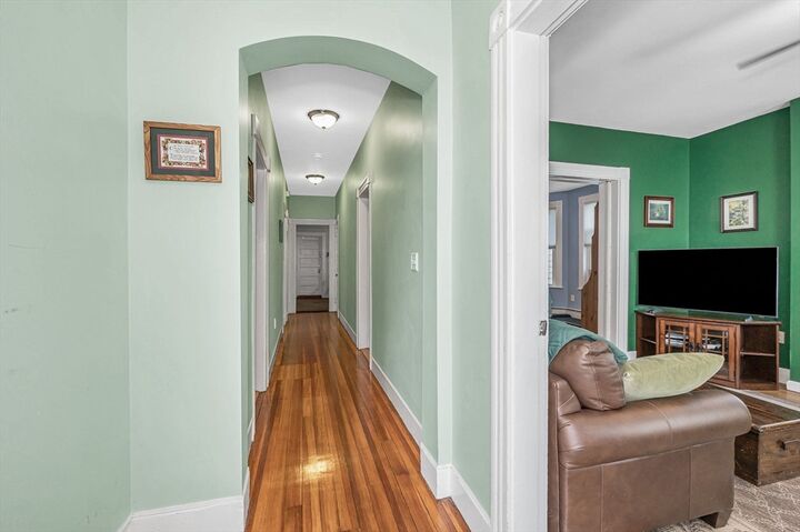 Property Photo:  38 Cherry St 1  MA 01902 