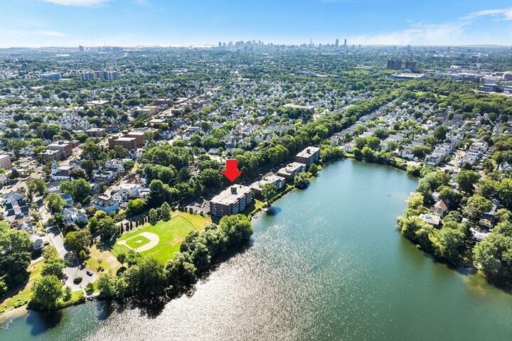 Property Photo:  34 Hamilton Rd 302  MA 02474 