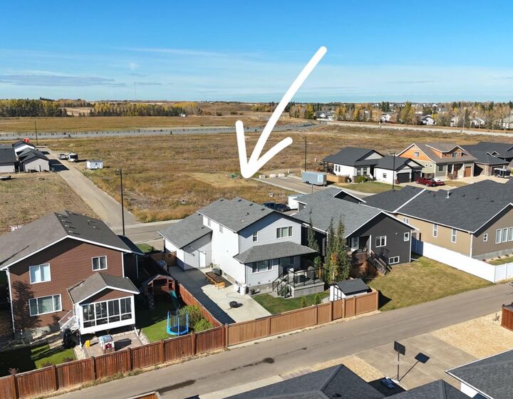 Property Photo: 2607 63 Street AB T4V 5J6