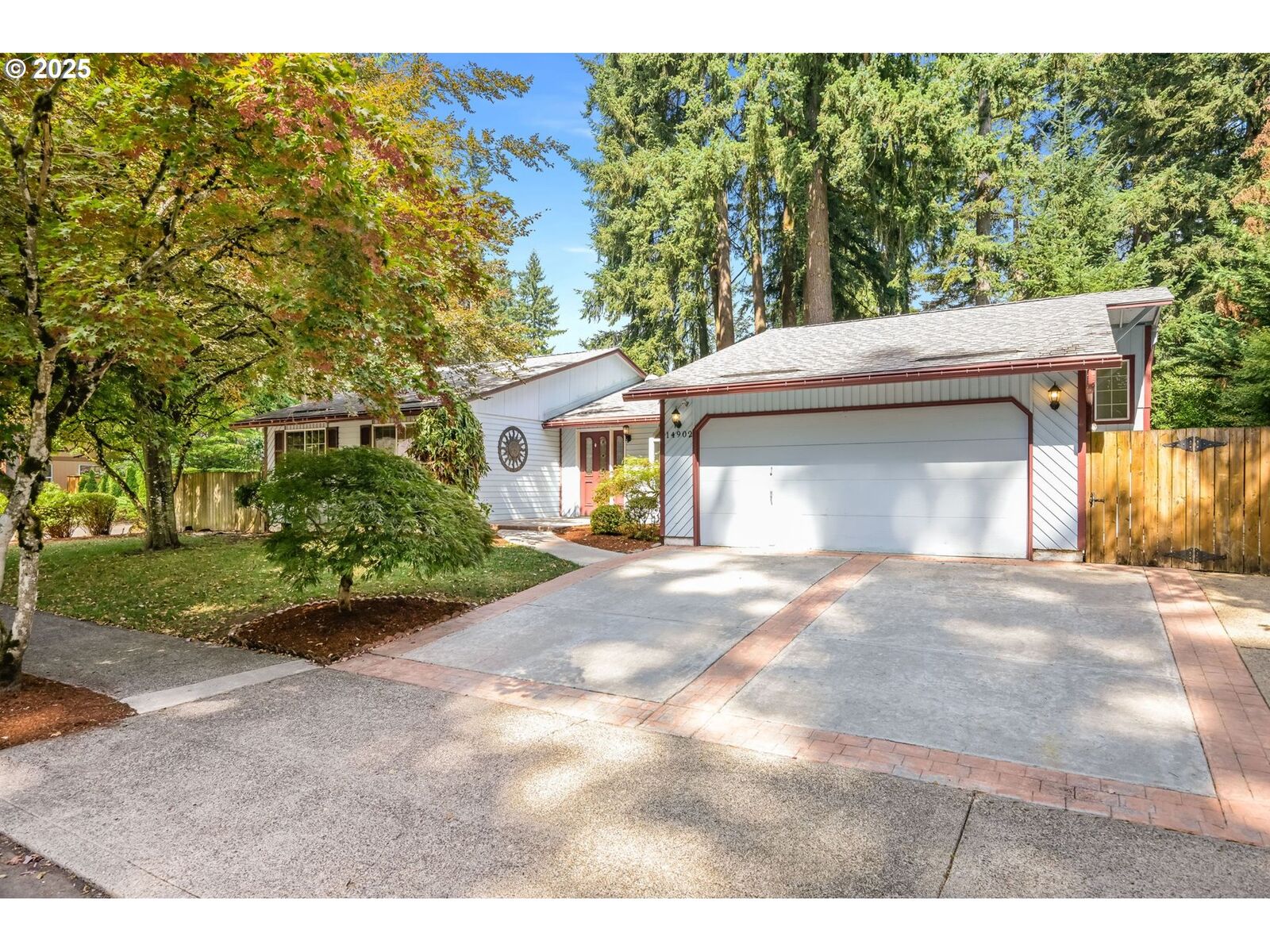 Property Photo:  14902 NE 78th St  WA 98682 