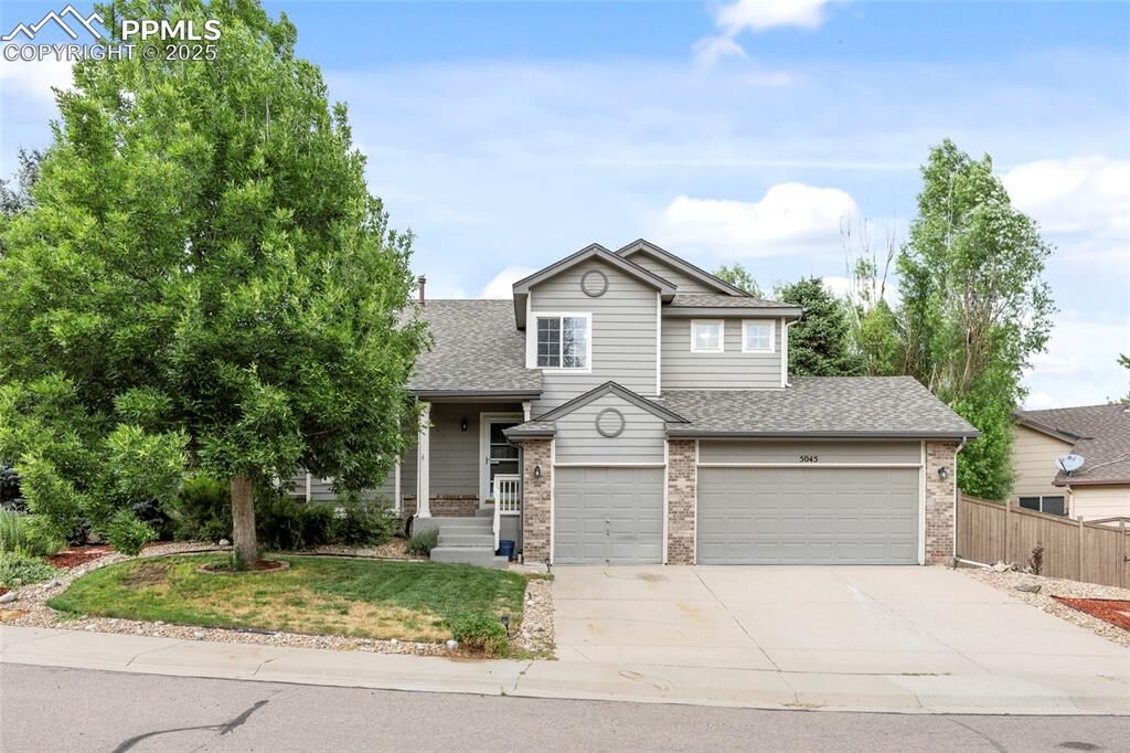 Property Photo:  5045 Stonecrop Circle  CO 80109 