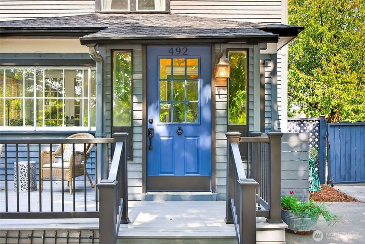 Property Photo:  492  G Street  WA 98230 