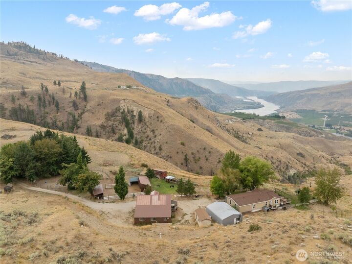 Property Photo:  52  Heidi Lane  WA 98843 
